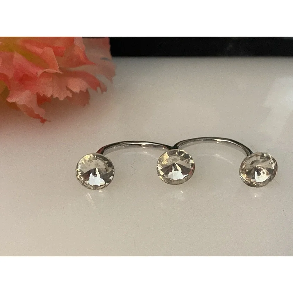 Silver Tone Authentic Design Double Finger Ring With Clear Large Rhinestones EUC
